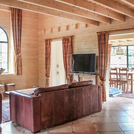 Holiday home 2 Bedroom Cozy In Arendonk
