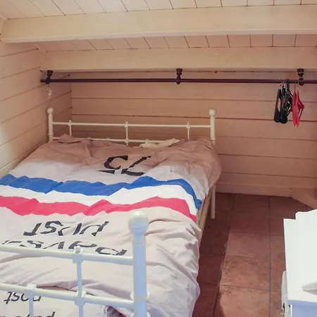 2 Bedroom Cozy In